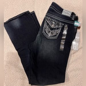 NWT - Maurice’s Premium - Size 14 Reg